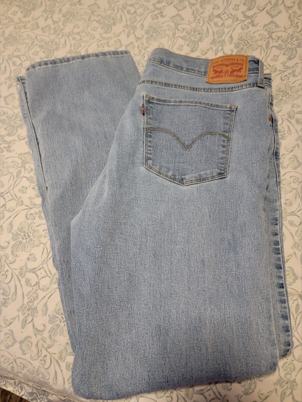 Women's 314 Shaping Straight Jeans- size 33